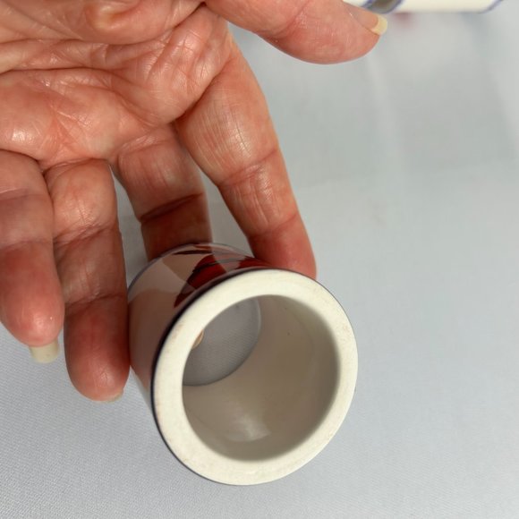 Canterbury Potteries Red Hat Napkin Rings Set of 4 Ceramic Purple - Picture 3 of 5